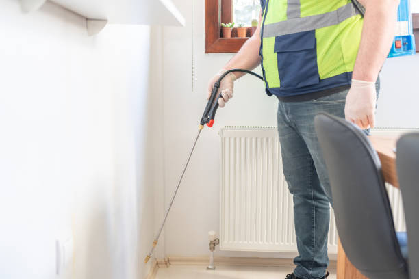Best Exterminator Services  in Ankeny, IA